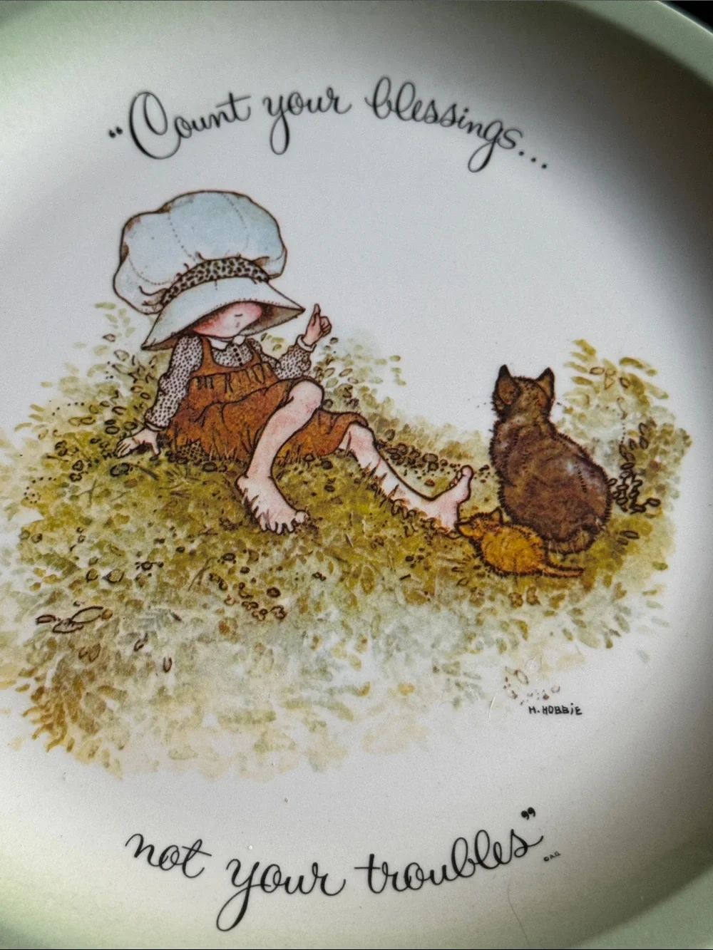 Vintage Green Rim Small Pet Ceramic Bowl with Illustration
